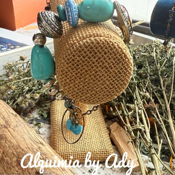 Alquimia Blue and Silver Ornate Bracelet - Picture 4 of 4